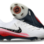 Phantom Luna elite football boots